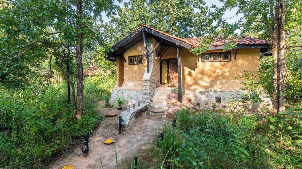 Kanha Earth Lodge
